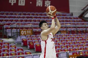 雷蒙：亚洲杯决赛我比任何人都更想投进那个球 遗憾没能助队夺冠