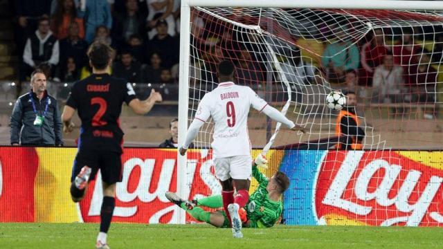 bob半岛体育平台-梁宏业：笼罩哈维的阴云也在笼罩弗利克