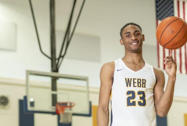 bob半岛体育官方网站-身体素质相当炸裂！又一位弹簧人引乐透球队疯抢？